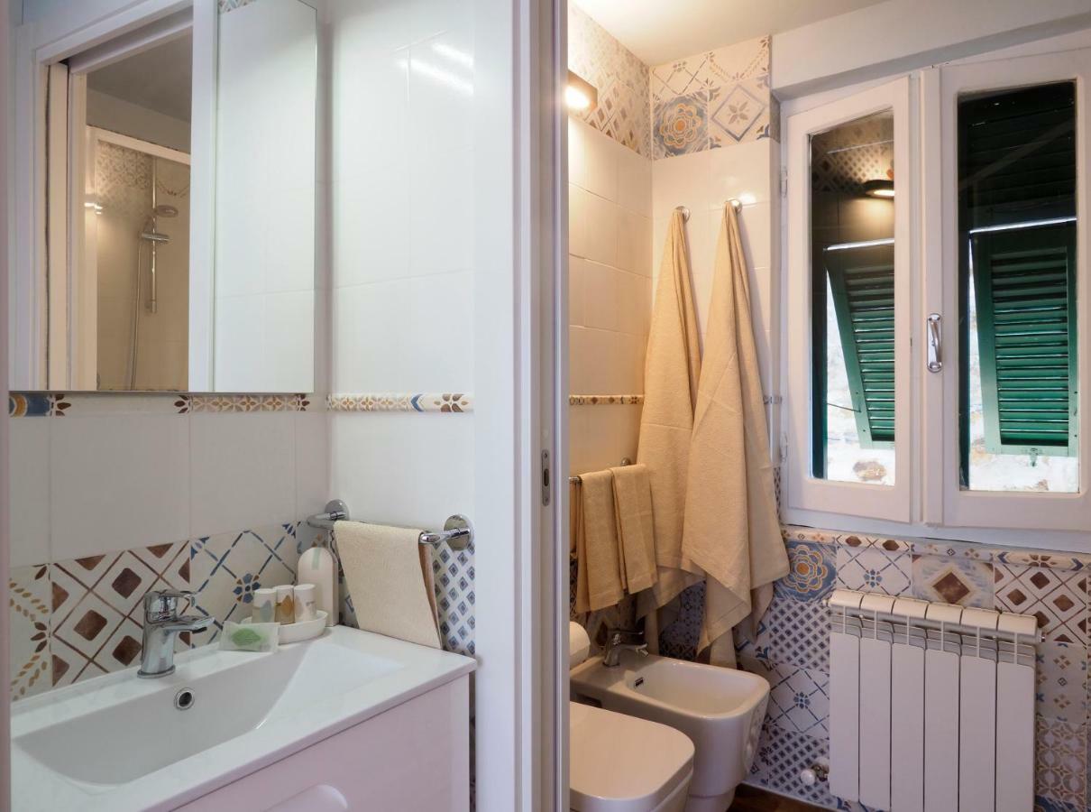 Ai Pesci Room Rental Riomaggiore Eksteriør billede